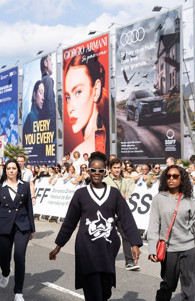 Lupita Nyong’o y Macarena García brillan en la premier de "The Wild Robot" en San Sebastián