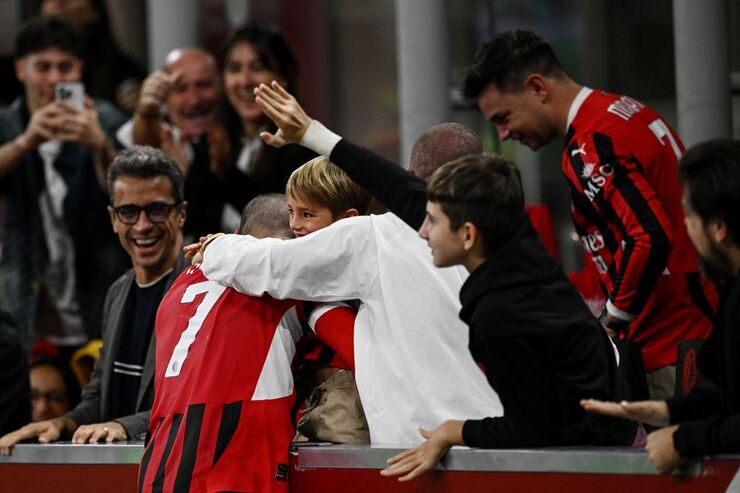 "Álvaro Morata celebra gol con sus hijos tras mudanza de Alice Campello a Milán"