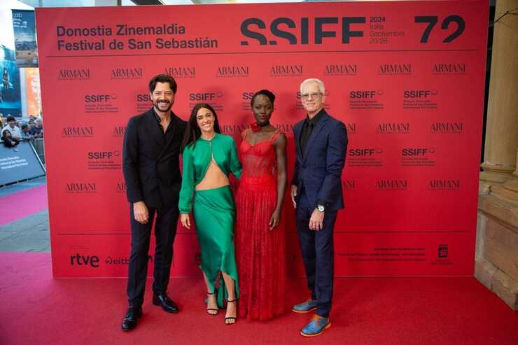 Lupita Nyong’o y Macarena García brillan en la premier de "The Wild Robot" en San Sebastián