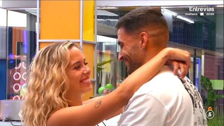 Edi y Violeta protagonizan el primer beso de ‘Gran Hermano 2024’