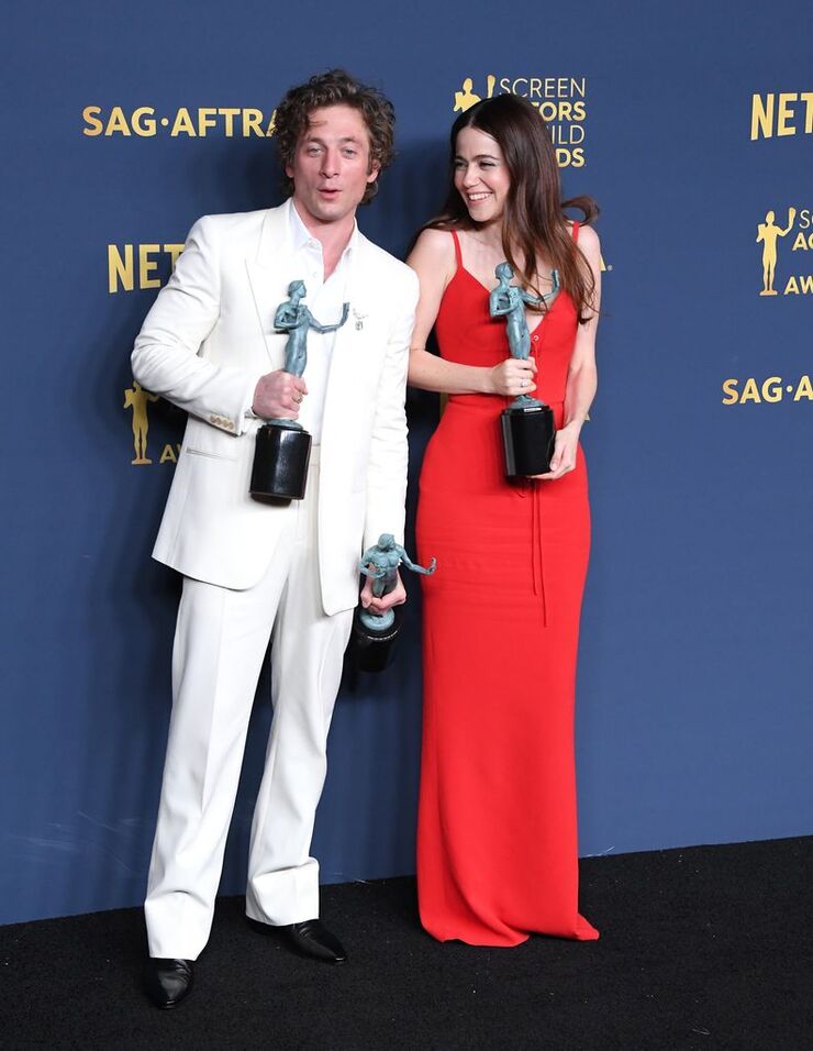 Jeremy Allen White y Molly Gordon sorprendidos en romántico momento tras ruptura con Rosalía