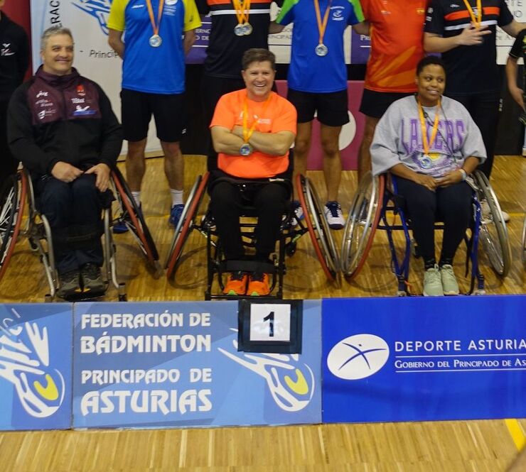 La inspiradora reinvención de José María Bisbal tras su lesión medular y su pasión por el parabádminton