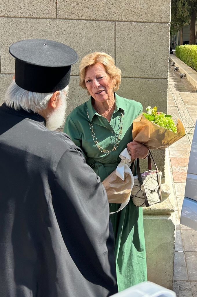 La princesa Teodora de Grecia se prepara para su boda en la Catedral Metropolitana de Atenas