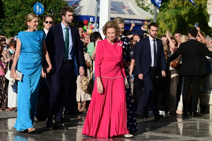 Sentimientos de humillación y tristeza afectan a la reina Sofía por polémicas del rey Juan Carlos