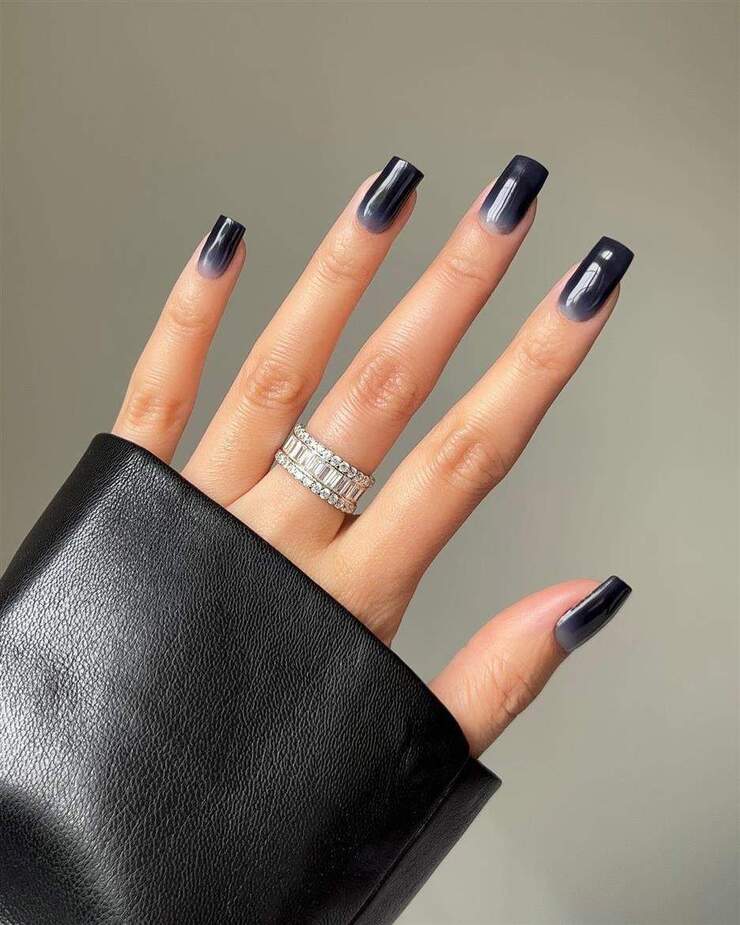 Uñas negras: la tendencia otoñal para una manicura elegante y sofisticada