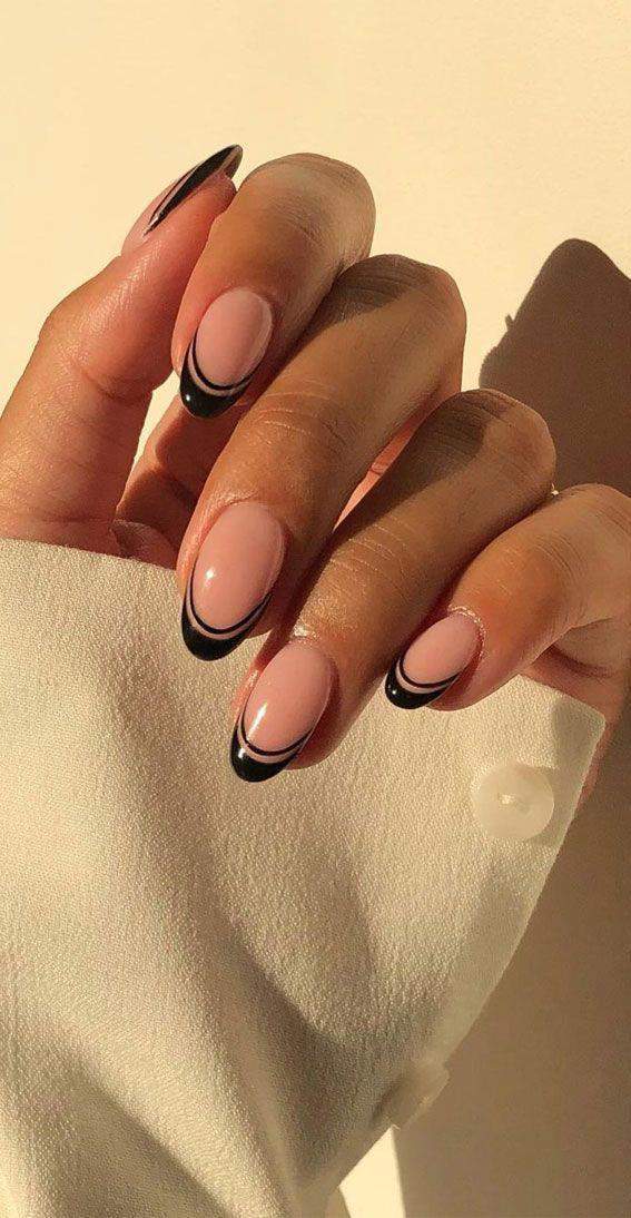 Uñas negras: la tendencia otoñal para una manicura elegante y sofisticada