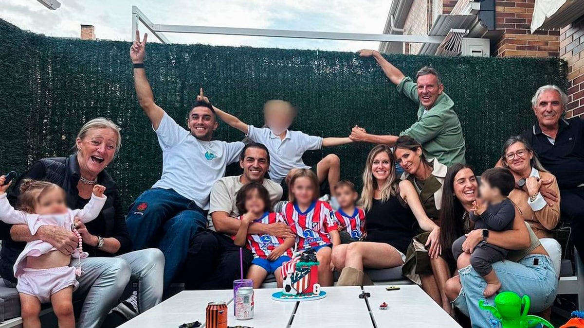 Celebración familiar del octavo cumpleaños de Mauro, hijo de Andrea Prat, llena de alegría