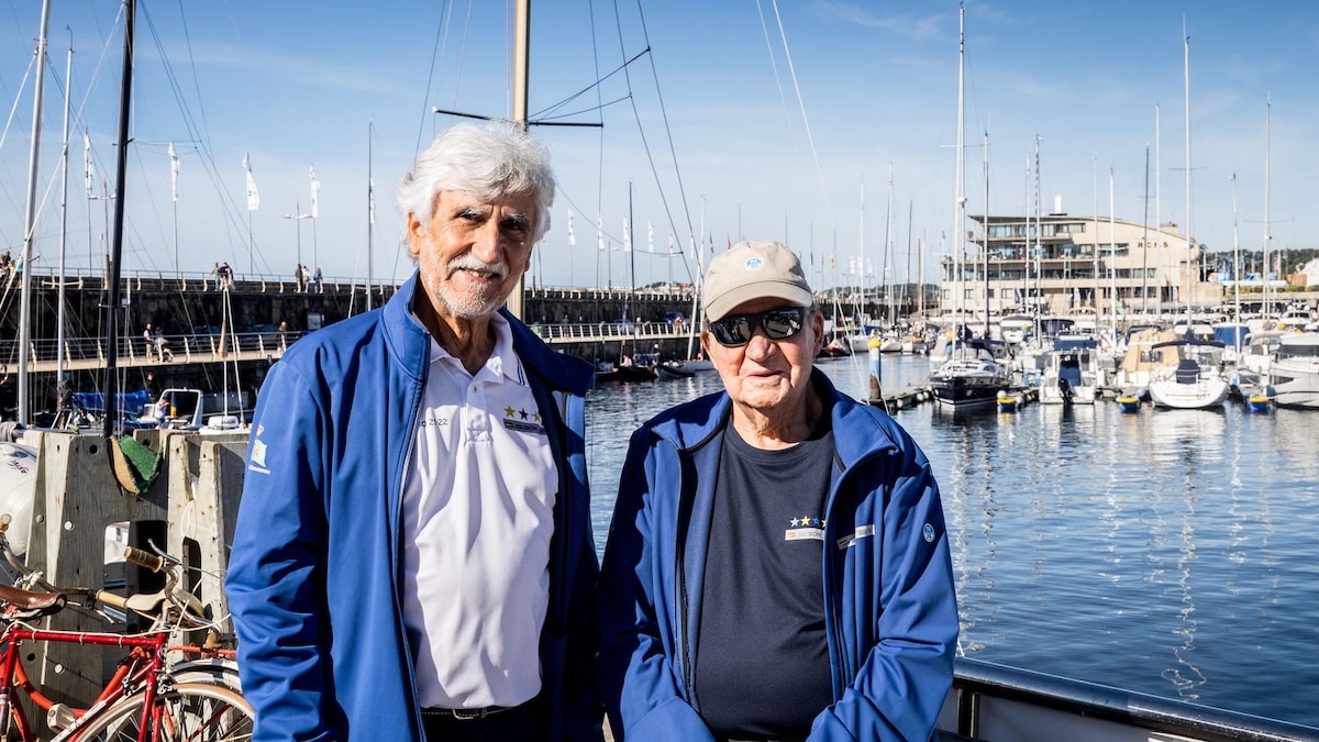 El Rey Juan Carlos llega a Sanxenxo para competir en la regata que lleva su nombre