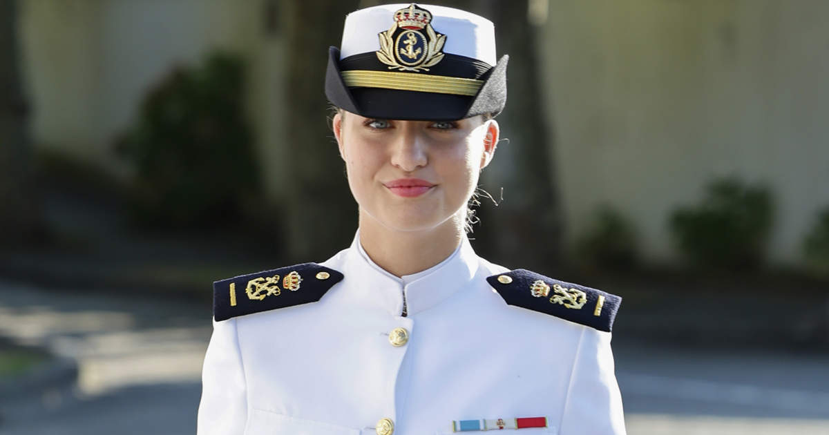 La princesa Leonor inicia su formación en la Escuela Naval Militar y navega en alta mar