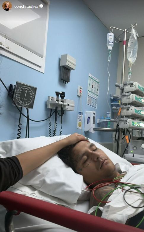 Christian Nodal ingresa de urgencia al hospital y aplaza concierto en Pachuca para octubre