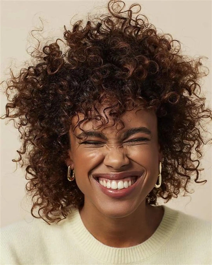 Cortes de pelo para Método Curly: estilos creativos que realzan rizos y marcan tendencia en 2024