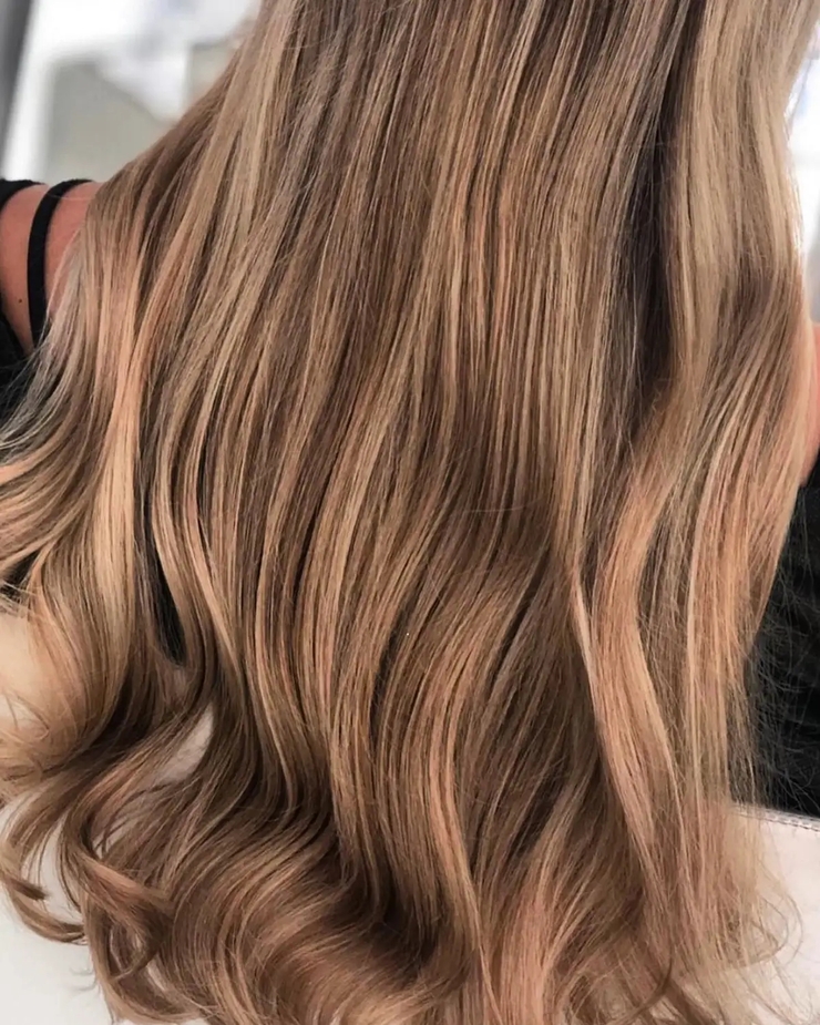 Mechas balayage en 2024: tendencia que ilumina y rejuvenece diferentes tipos de cabello