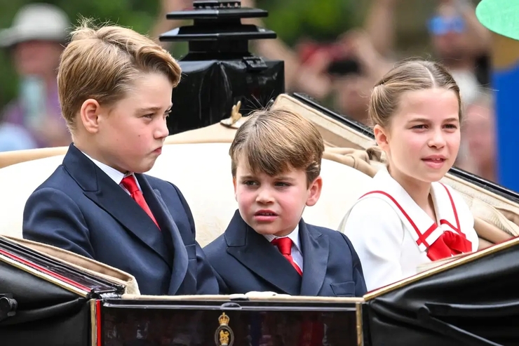 "George, Charlotte y Louis: vida escolar, desafíos y amistades en la familia real británica"