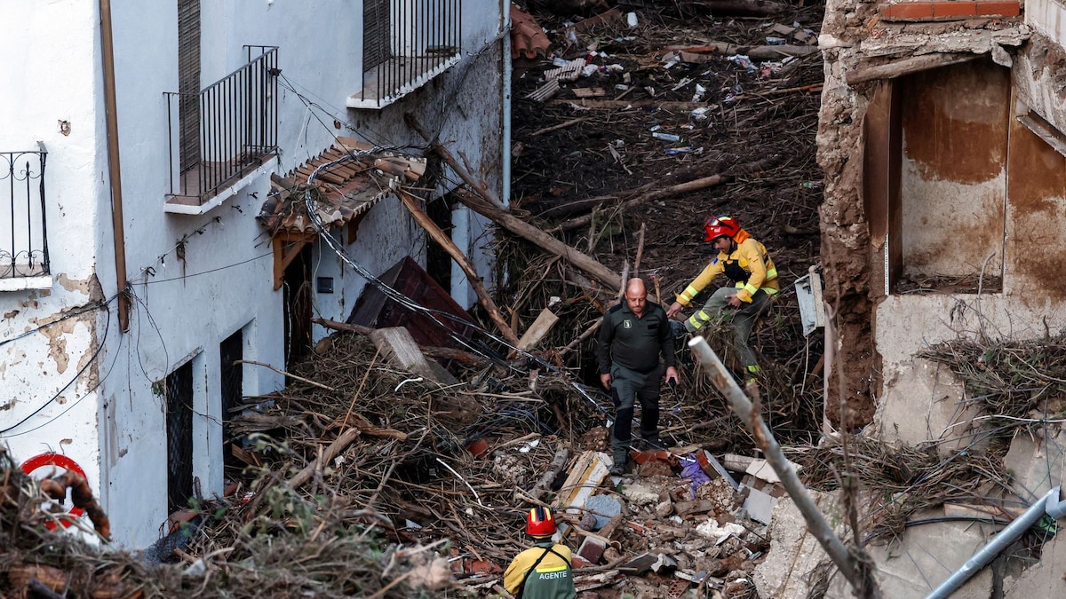 Paiporta y Letur en crisis tras la devastadora DANA que ha causado más de 100 muertes en España