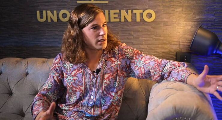 Abraham García denuncia explotación y abusos en televisión durante el pódcast 'Uno x ciento'