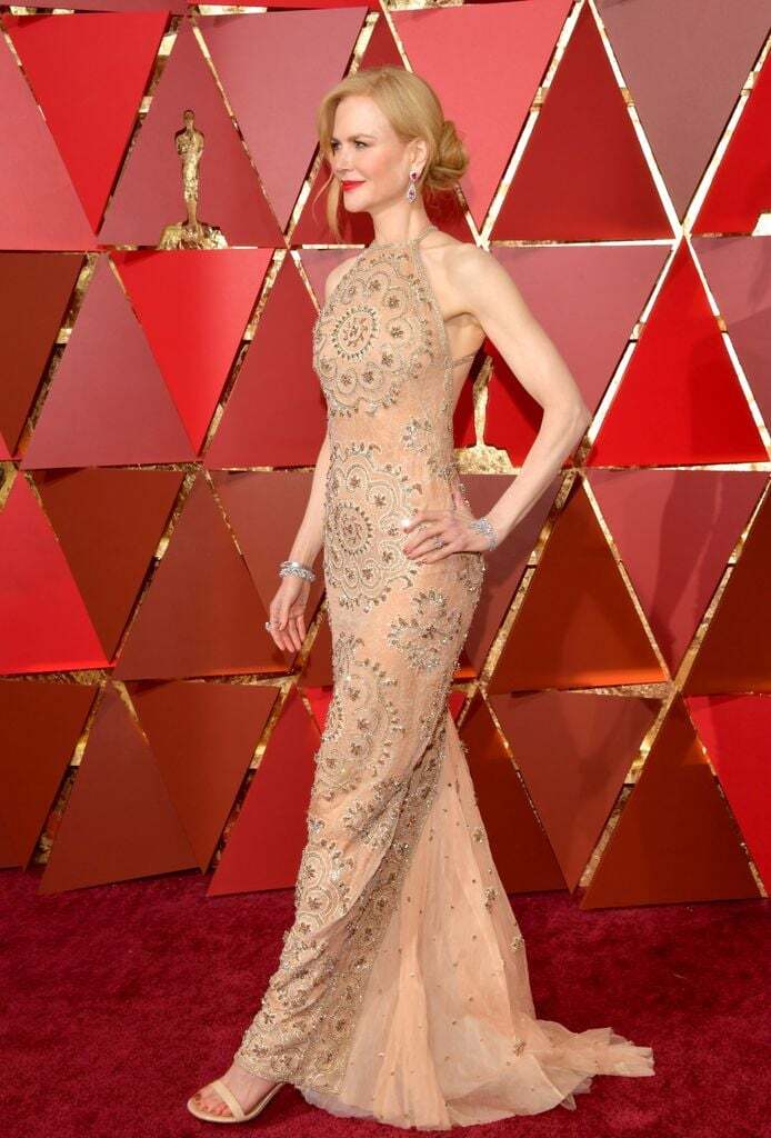 Nicole Kidman adapta su aplaudir tras burlas por su estilo en los Oscar 2017 y pérdida familiar