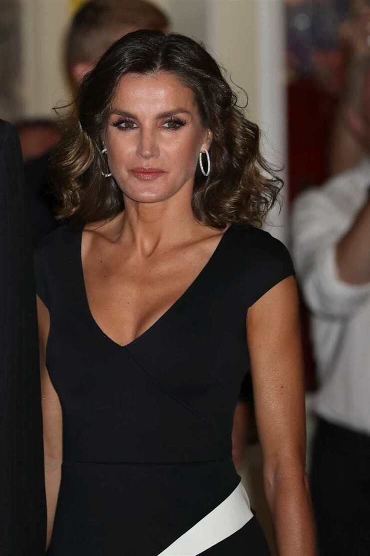 La reina Letizia deslumbra con looks icónicos en el Premio de Periodismo Francisco Cerecedo 2023