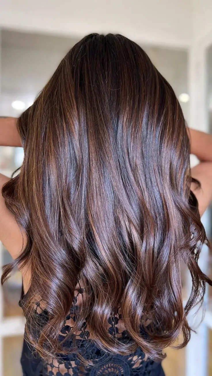 Mechas balayage: la solución ideal para disimular canas y rejuvenecer el cabello